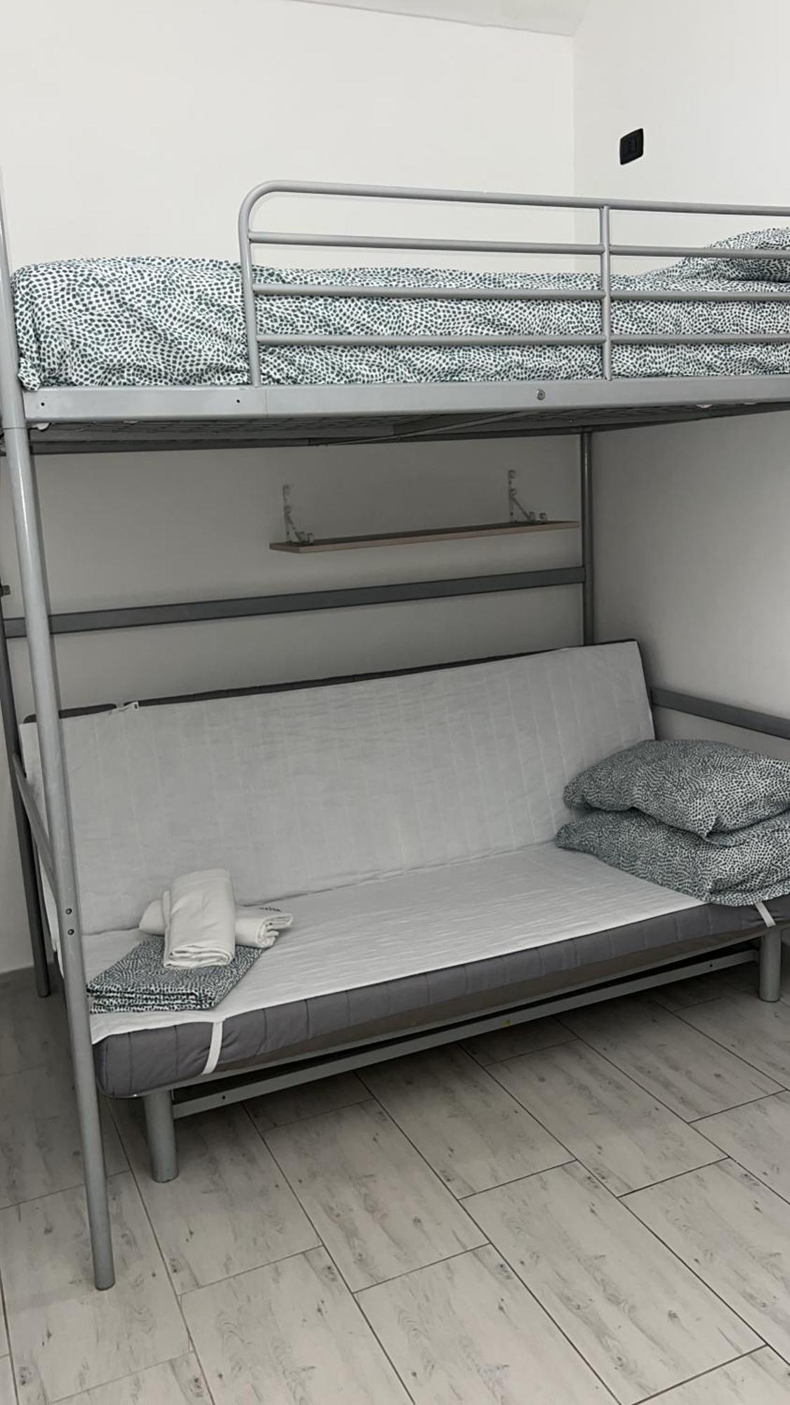 トリノBed2Go Bresciaアパートメント エクステリア 写真